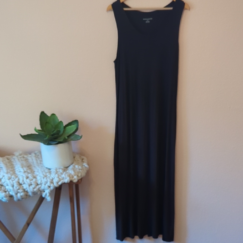 Amazon Essentials Black Maxi Dress